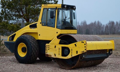 Аренда дорожного катка Bomag BW 213 D-4