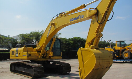Аренда гусеничного экскаватора Komatsu PC300-8